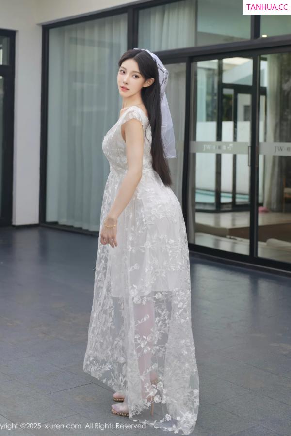   [XiuRen]高清写真图 2025.08.18 No.10661 梨霜儿 白色婚纱第35张图片